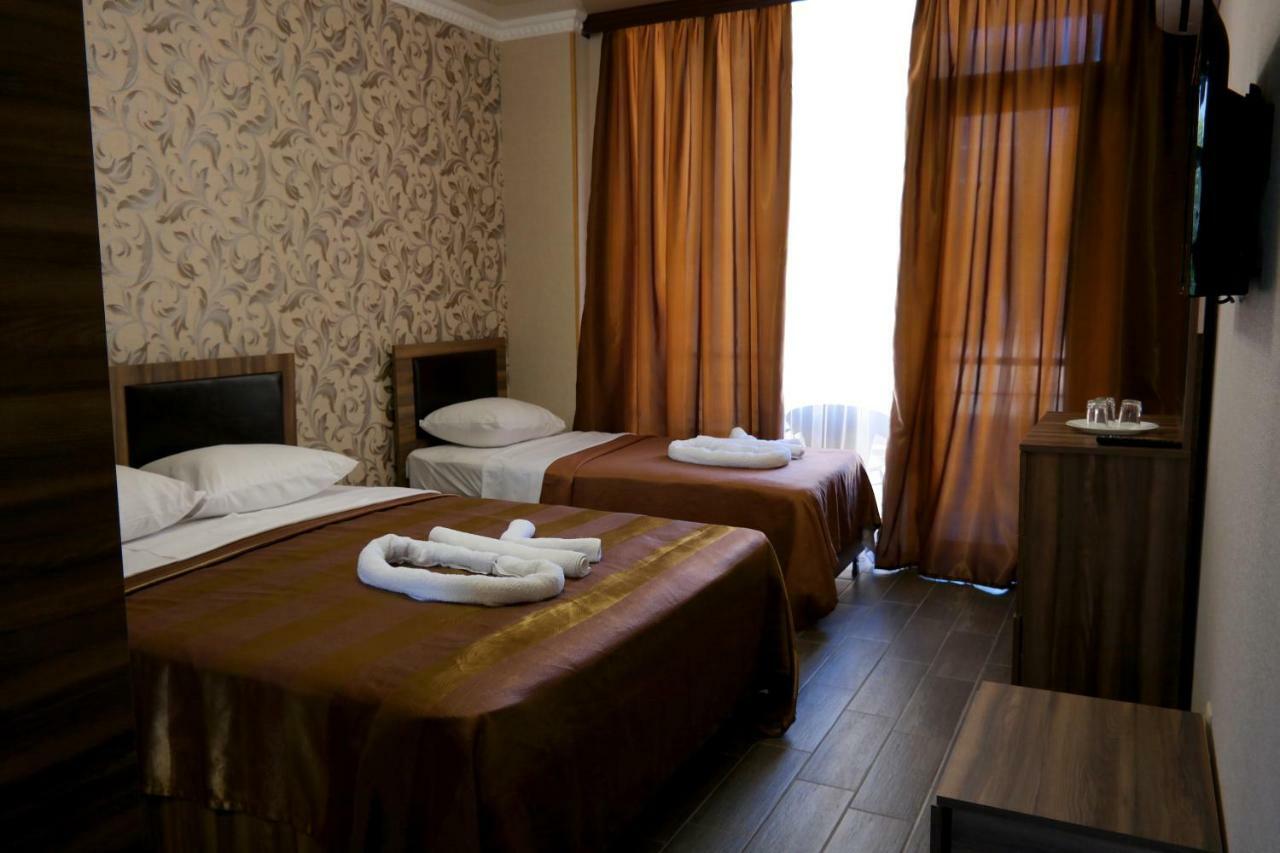 Hotel Palermo コブレチ エクステリア 写真